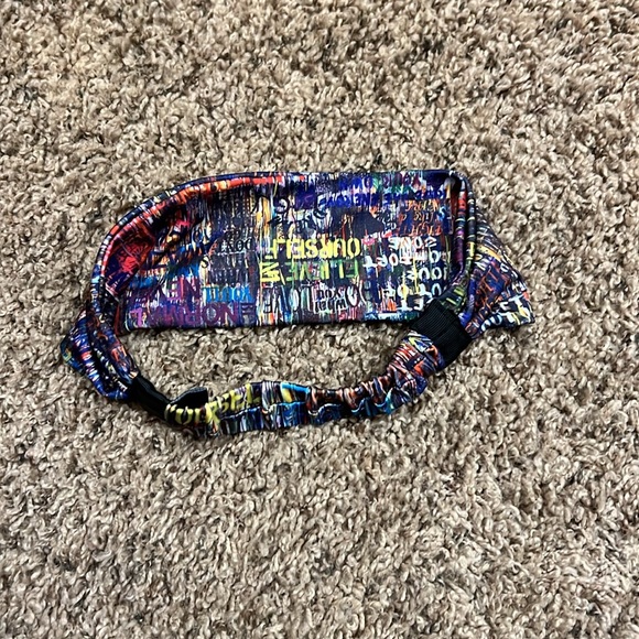 RoGaWear positive saying versatile headband/ scarf. - Picture 3 of 5